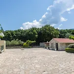 Arte Margarita Apartment *